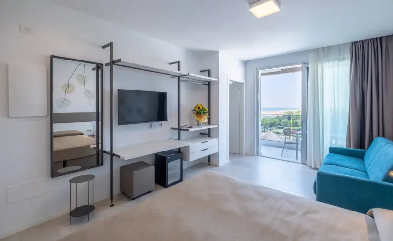 Suite moderna con terrazza vista mare.